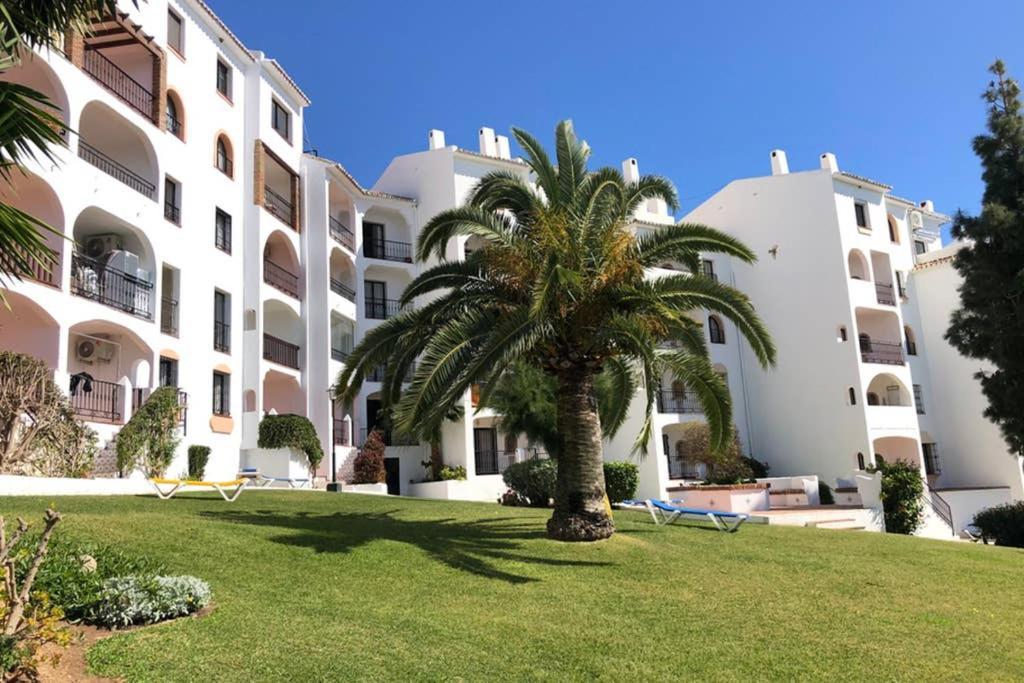 Luxury Modern Apartment By The Beach Málaga Exteriör bild